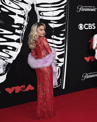 Imagem recente de sabrinacarpenter