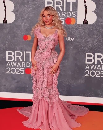 Imagem recente de sabrinacarpenter