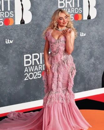 Imagem recente de sabrinacarpenter