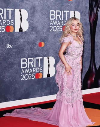 Imagem recente de sabrinacarpenter