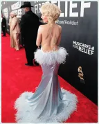 Imagem recente de sabrinacarpenter