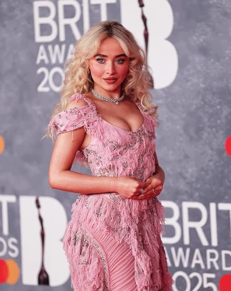 Imagem recente de sabrinacarpenter