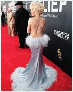 Imagem recente de sabrinacarpenter