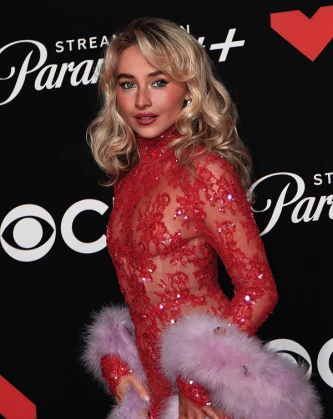 Imagem recente de sabrinacarpenter