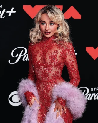 Imagem recente de sabrinacarpenter