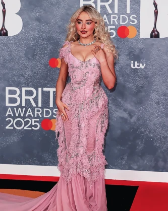 Imagem recente de sabrinacarpenter