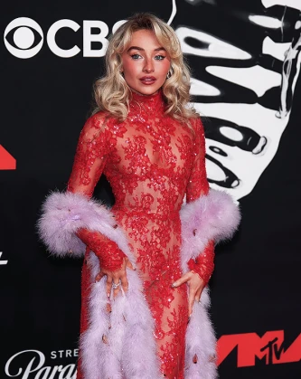 Imagem recente de sabrinacarpenter