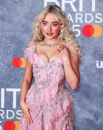 Imagem recente de sabrinacarpenter