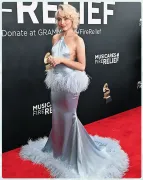 Imagem recente de sabrinacarpenter