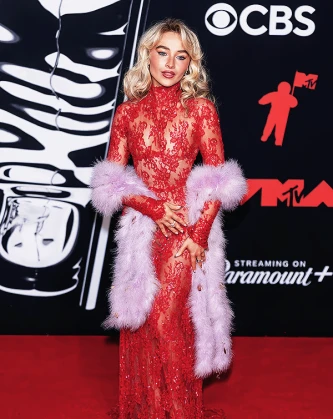 Imagem recente de sabrinacarpenter