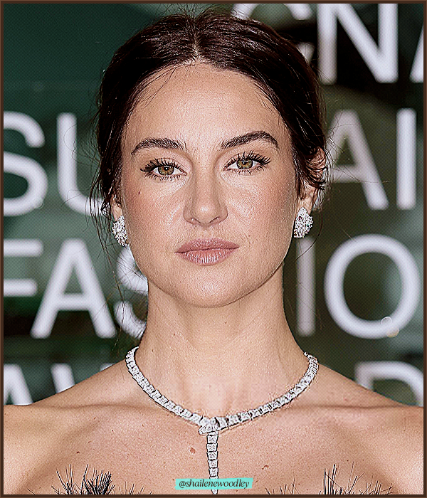 Foto de shailenewoodley