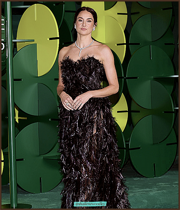 Foto de shailenewoodley