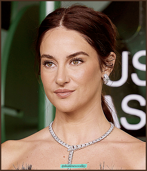 Foto de shailenewoodley