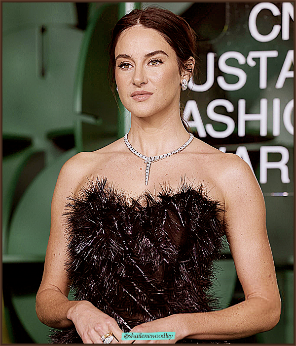 Foto de shailenewoodley