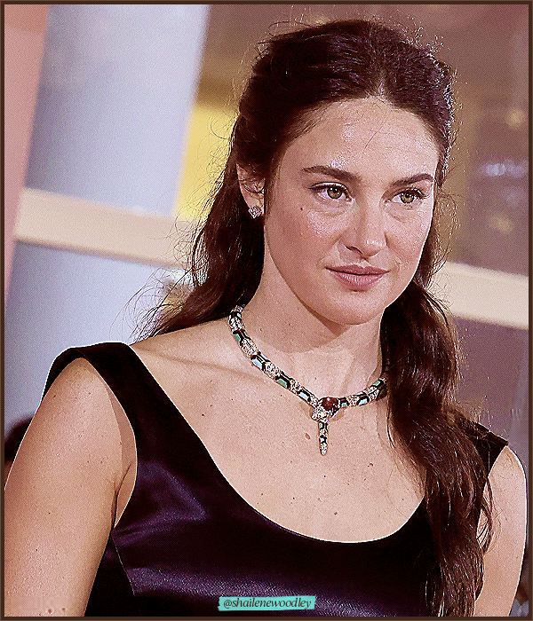 Foto de shailenewoodley