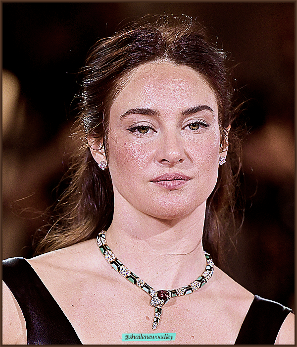 Foto de shailenewoodley