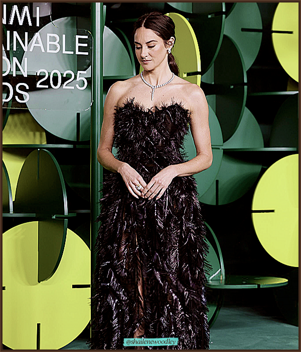 Foto de shailenewoodley