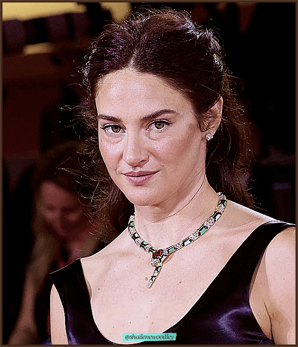 Foto de shailenewoodley