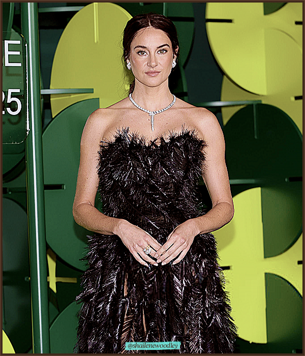 Foto de shailenewoodley