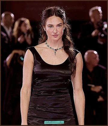 Imagem recente de shailenewoodley