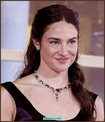 Imagem recente de shailenewoodley