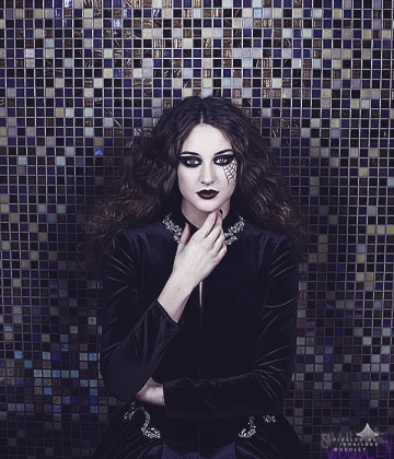 Imagem recente de shailenewoodley