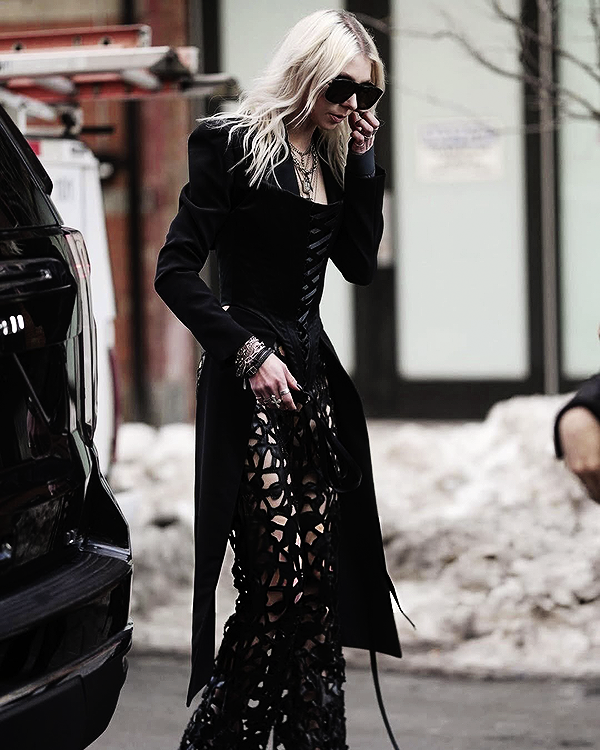Foto de taylormomsen
