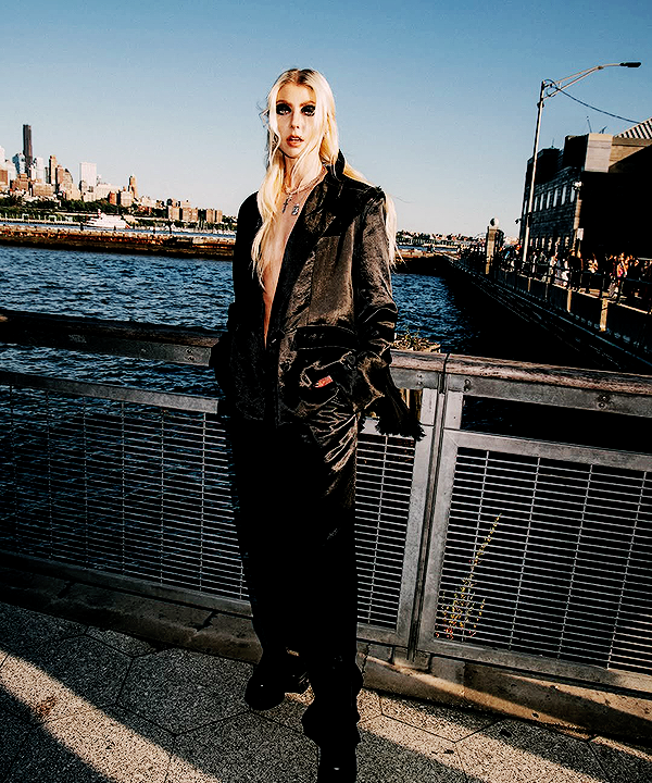 Foto de taylormomsen