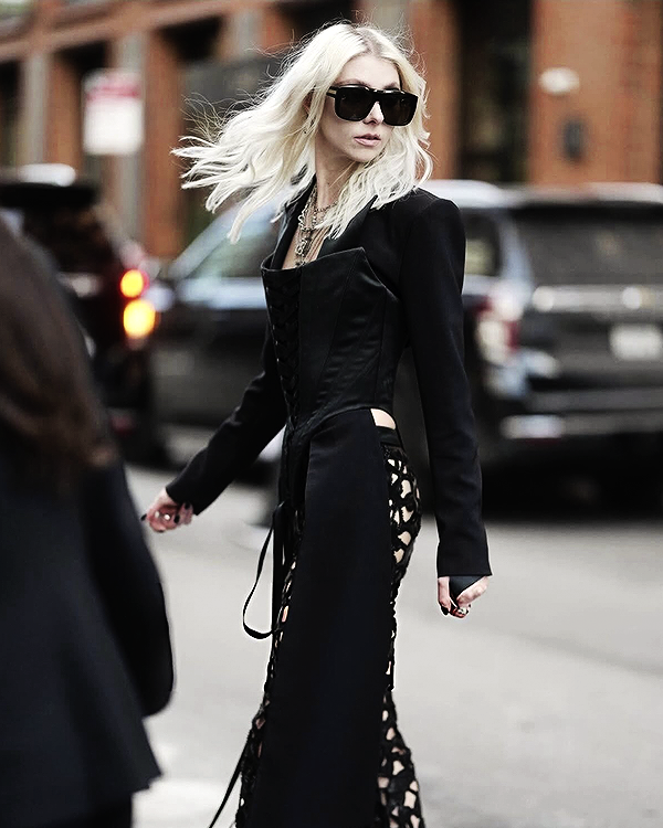 Foto de taylormomsen