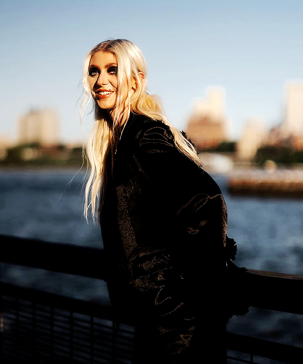Foto de taylormomsen
