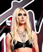 Imagem recente de taylormomsen