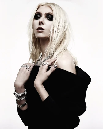 Imagem recente de taylormomsen