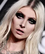 Imagem recente de taylormomsen