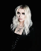 Imagem recente de taylormomsen
