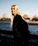 Imagem recente de taylormomsen