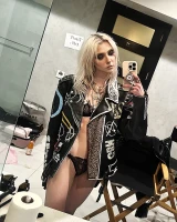 Imagem recente de taylormomsen