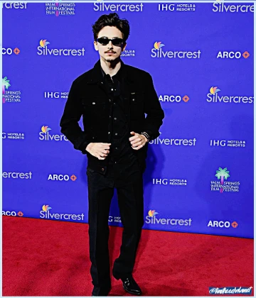 Imagem recente de timotheechalamet