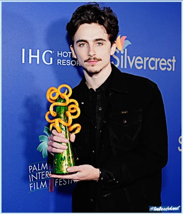 Imagem recente de timotheechalamet