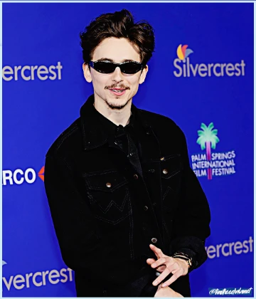 Imagem recente de timotheechalamet