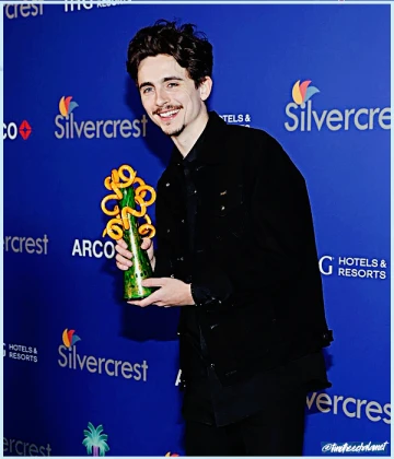 Imagem recente de timotheechalamet