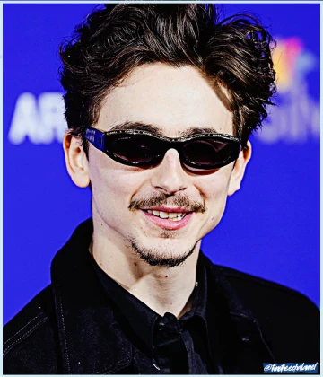 Imagem recente de timotheechalamet