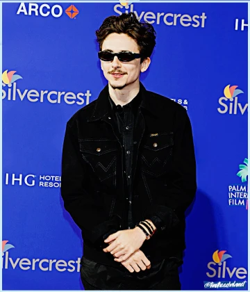 Imagem recente de timotheechalamet