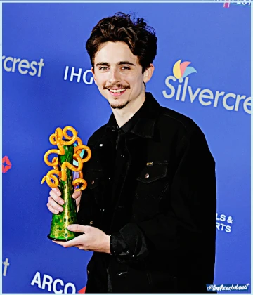 Imagem recente de timotheechalamet