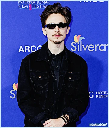 Imagem recente de timotheechalamet