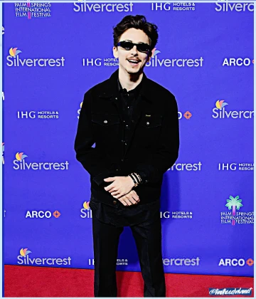 Imagem recente de timotheechalamet