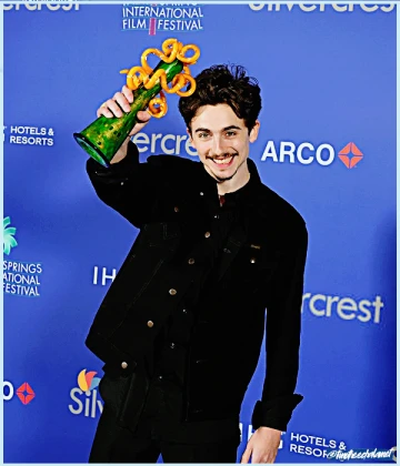 Imagem recente de timotheechalamet