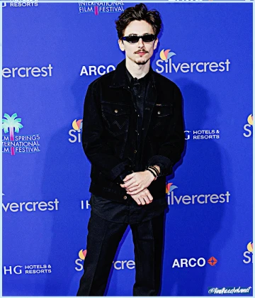 Imagem recente de timotheechalamet