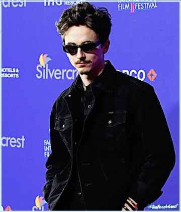 Imagem recente de timotheechalamet