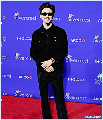 Imagem recente de timotheechalamet