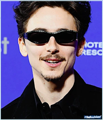 Imagem recente de timotheechalamet